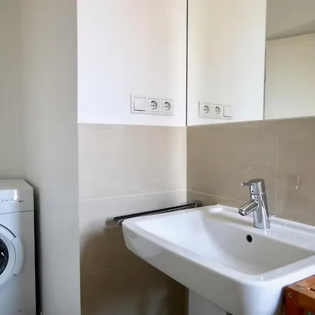 Grosse Dachgeschosswohnung Mit Balkon Im Belgischen Viertel アパート *